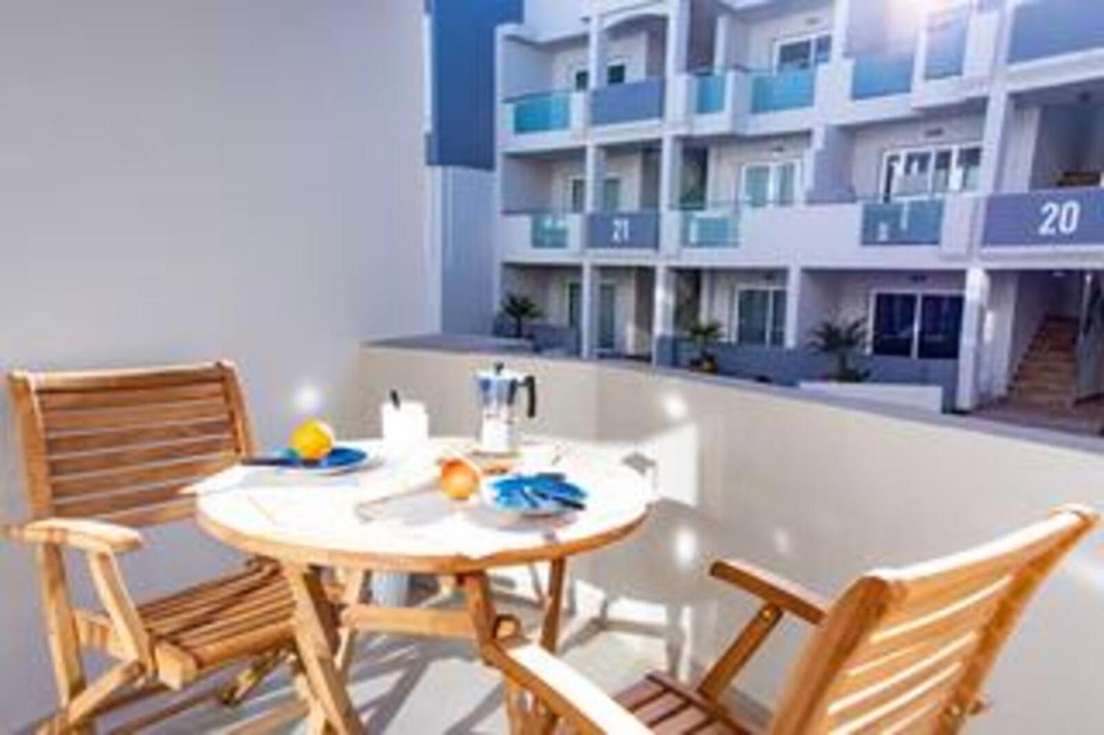 شقة B-Rent Corralejo Sun Cerezo Pool المظهر الخارجي الصورة